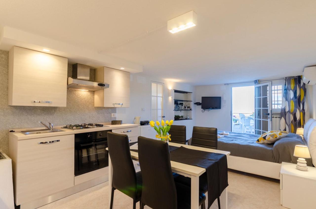 Il Rifugio Di San Massimo Apartment Рапало Екстериор снимка